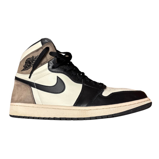 JORDAN 1 RETRO HIGH OG 'DARK MOCHA' (SLIGHTLY USED)
